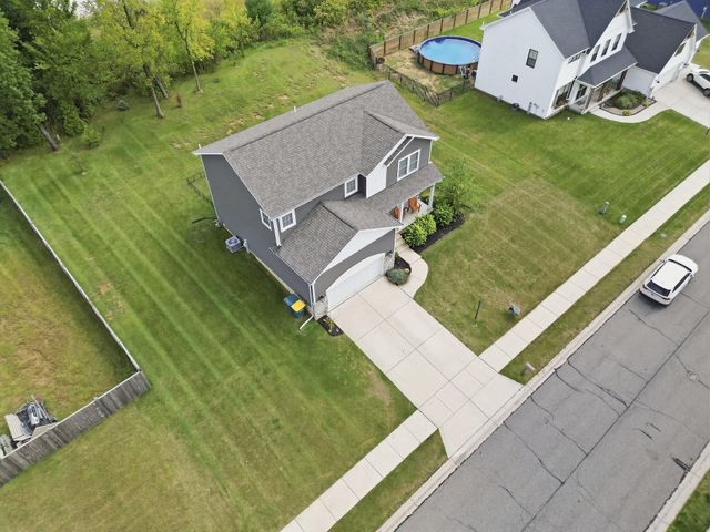 3304 Blue Grouse Street, Valparaiso, IN 46383