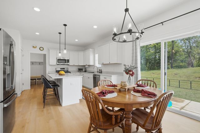 3304 Blue Grouse Street, Valparaiso, IN 46383