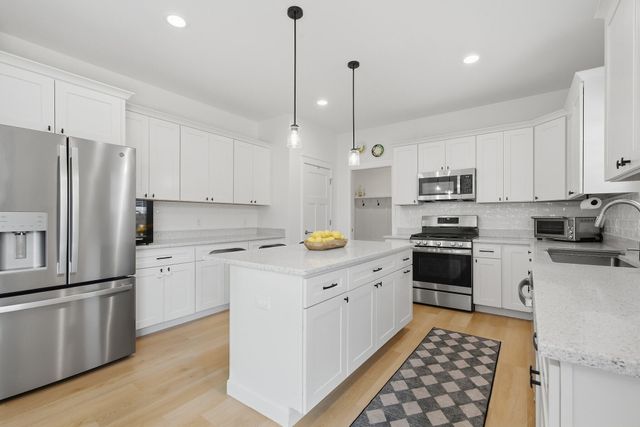 3304 Blue Grouse Street, Valparaiso, IN 46383