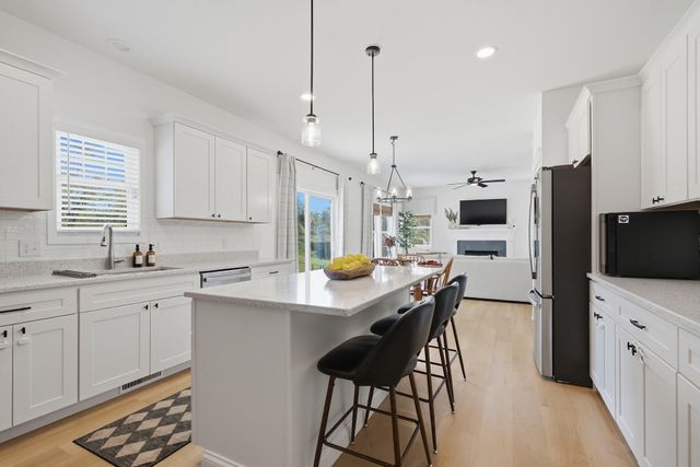 3304 Blue Grouse Street, Valparaiso, IN 46383