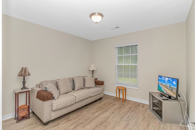 1430 Heirloom Dr., Conway, SC 29527