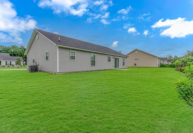 1430 Heirloom Dr., Conway, SC 29527