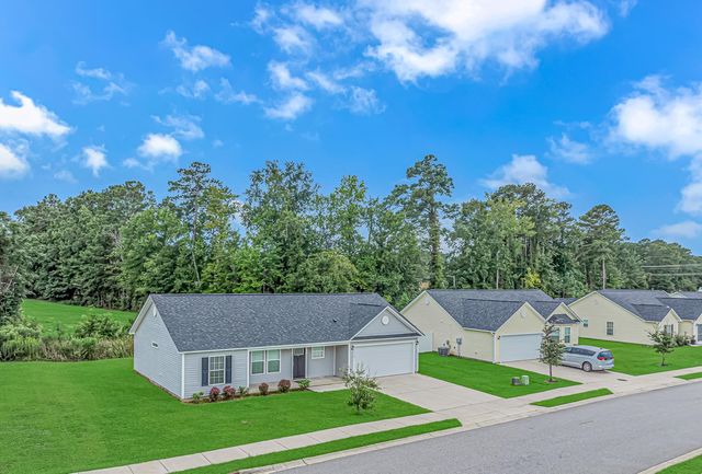 1430 Heirloom Dr., Conway, SC 29527