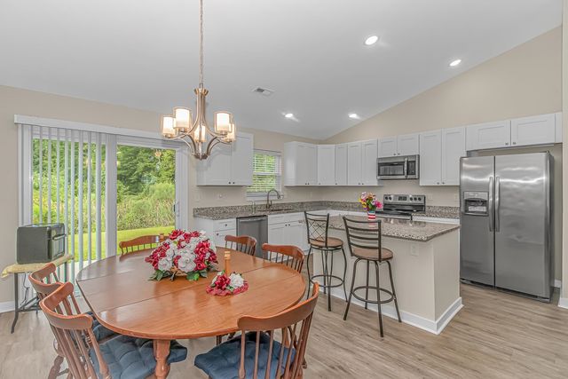 1430 Heirloom Dr., Conway, SC 29527