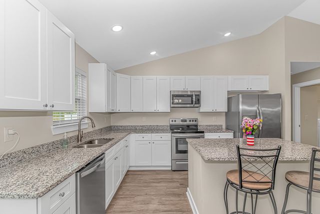1430 Heirloom Dr., Conway, SC 29527