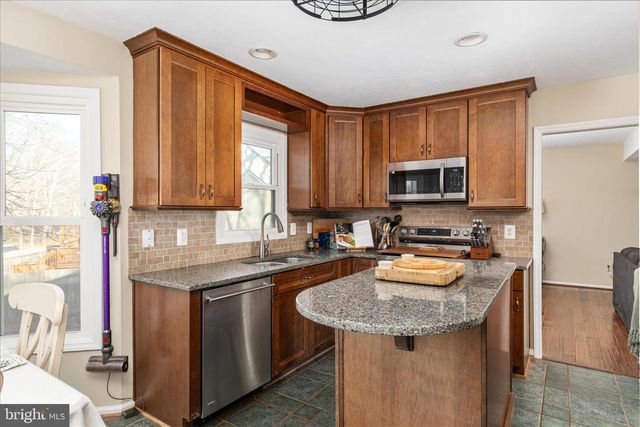 10245 BATTLEFIELD DR, Manassas, VA 20110