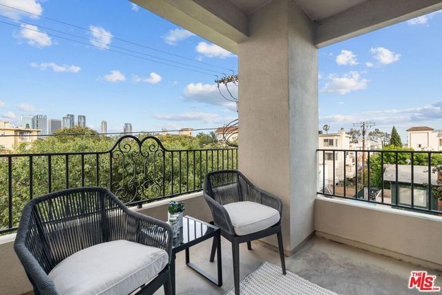 1830 Pelham Avenue 301, Los Angeles, CA 90025