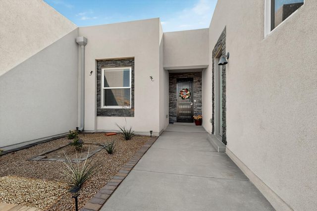 3301 Vatapa Road NE, Rio Rancho, NM 87144