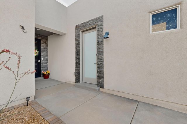 3301 Vatapa Road NE, Rio Rancho, NM 87144