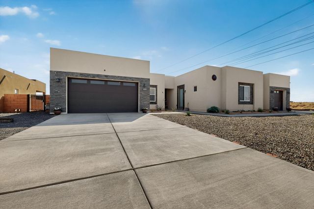 3301 Vatapa Road NE, Rio Rancho, NM 87144