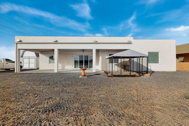 3301 Vatapa Road NE, Rio Rancho, NM 87144