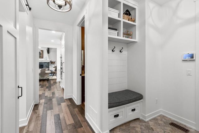 270 Peavey Road, Wayzata, MN 55391