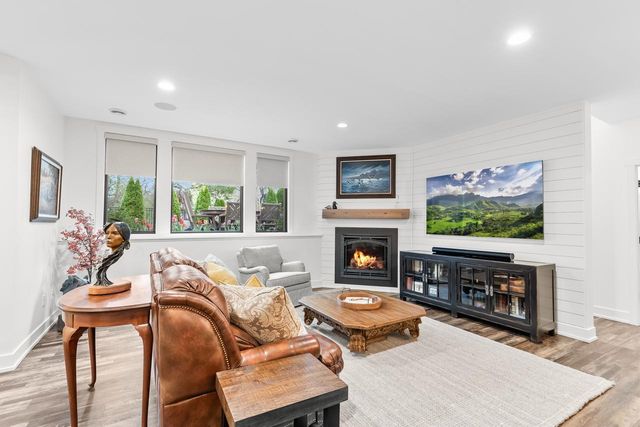 270 Peavey Road, Wayzata, MN 55391