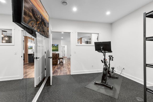 270 Peavey Road, Wayzata, MN 55391