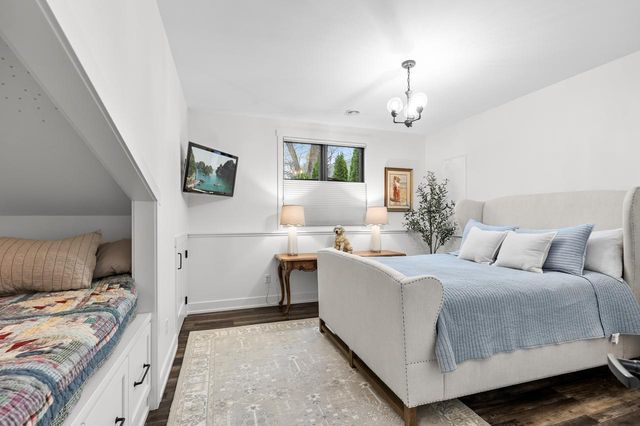 270 Peavey Road, Wayzata, MN 55391