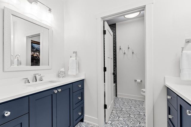 270 Peavey Road, Wayzata, MN 55391