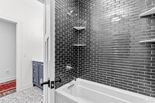 270 Peavey Road, Wayzata, MN 55391