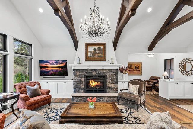 270 Peavey Road, Wayzata, MN 55391