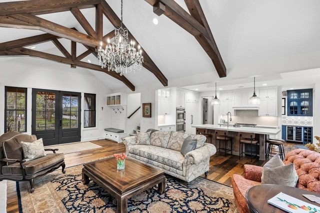 270 Peavey Road, Wayzata, MN 55391