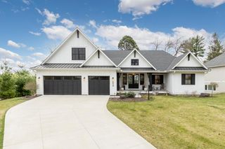 270 Peavey Road, Wayzata, MN 55391