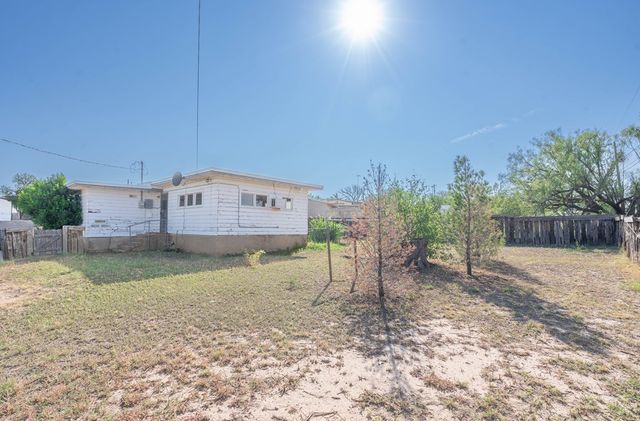 602 Caylor Dr, Big Spring, TX 79720