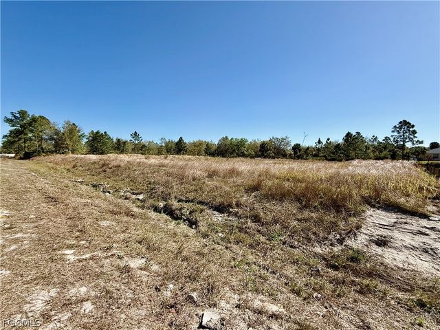 712 Greenwood AVE, Lehigh Acres, FL 33972