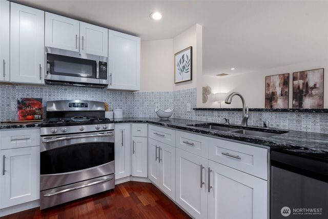 12724 NE 94th Court, Kirkland, WA 98033