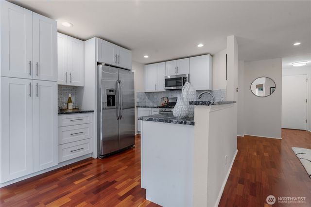 12724 NE 94th Court, Kirkland, WA 98033