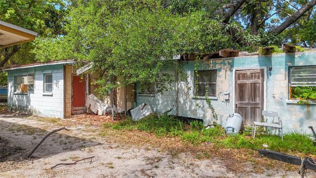 1679 24TH STREET, Sarasota, FL 34234
