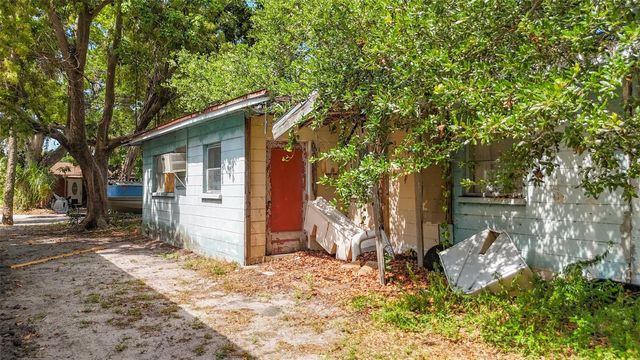 1679 24TH STREET, Sarasota, FL 34234