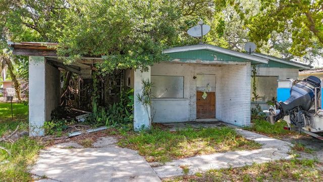 1679 24TH STREET, Sarasota, FL 34234