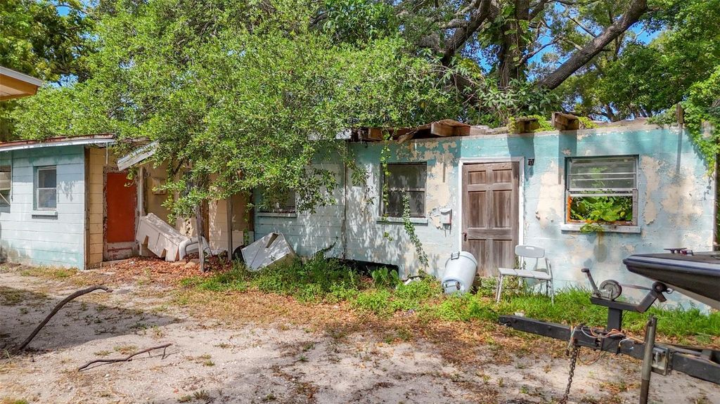 1679 24TH STREET, Sarasota, FL 34234