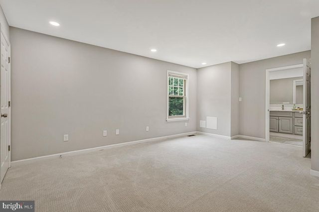 1985 GRAYS RD, Prince Frederick, MD 20678