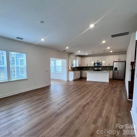 707 Cranberry Way, Belmont, NC 28012