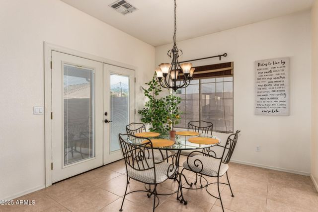 6425 S KIMBERLEE Way, Chandler, AZ 85249