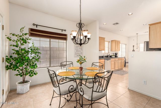 6425 S KIMBERLEE Way, Chandler, AZ 85249