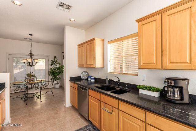 6425 S KIMBERLEE Way, Chandler, AZ 85249