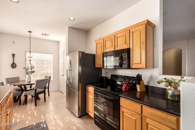 6425 S KIMBERLEE Way, Chandler, AZ 85249