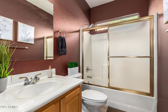 6425 S KIMBERLEE Way, Chandler, AZ 85249