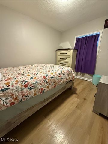 5435 Whitehaven Avenue, North Olmsted, OH 44070