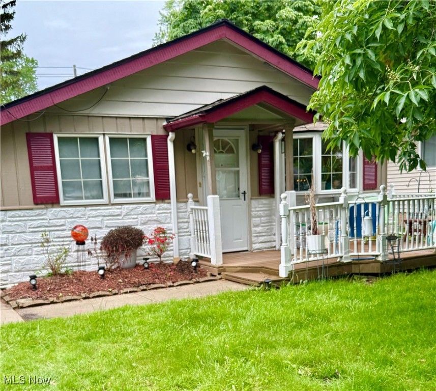 5435 Whitehaven Avenue, North Olmsted, OH 44070