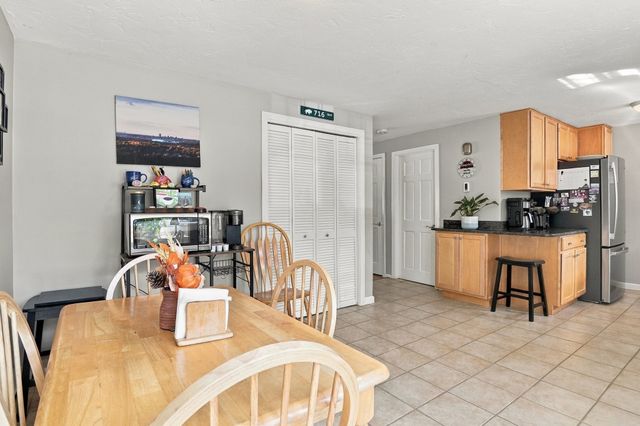 1 Tiffany Circle 1, Millbury, MA 01527