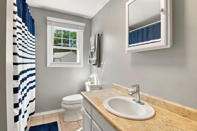 1 Tiffany Circle 1, Millbury, MA 01527