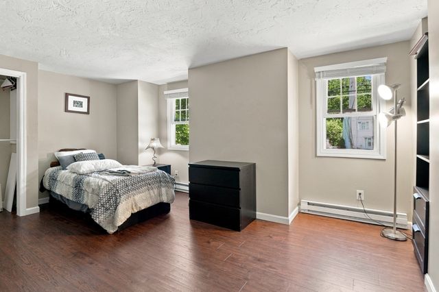 1 Tiffany Circle 1, Millbury, MA 01527