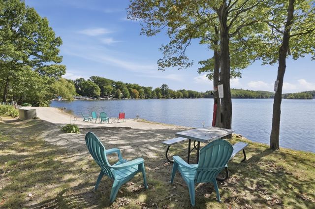 1 Tiffany Circle 1, Millbury, MA 01527