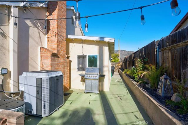 27611 Villa, Highland, CA 92346