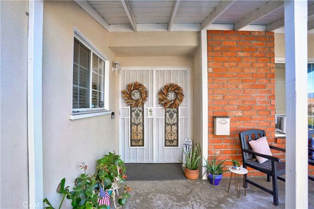 27611 Villa, Highland, CA 92346