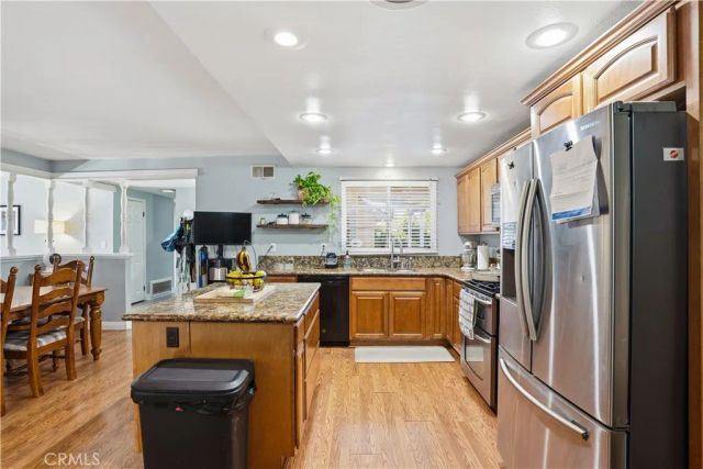 27611 Villa, Highland, CA 92346