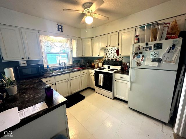 1000 Meadow Lane, Greencastle, IN 46135