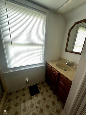 1000 Meadow Lane, Greencastle, IN 46135